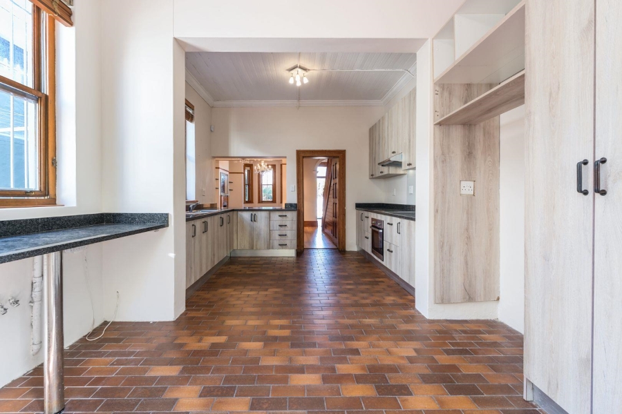 3 Bedroom Property for Sale in Sea Point Western Cape